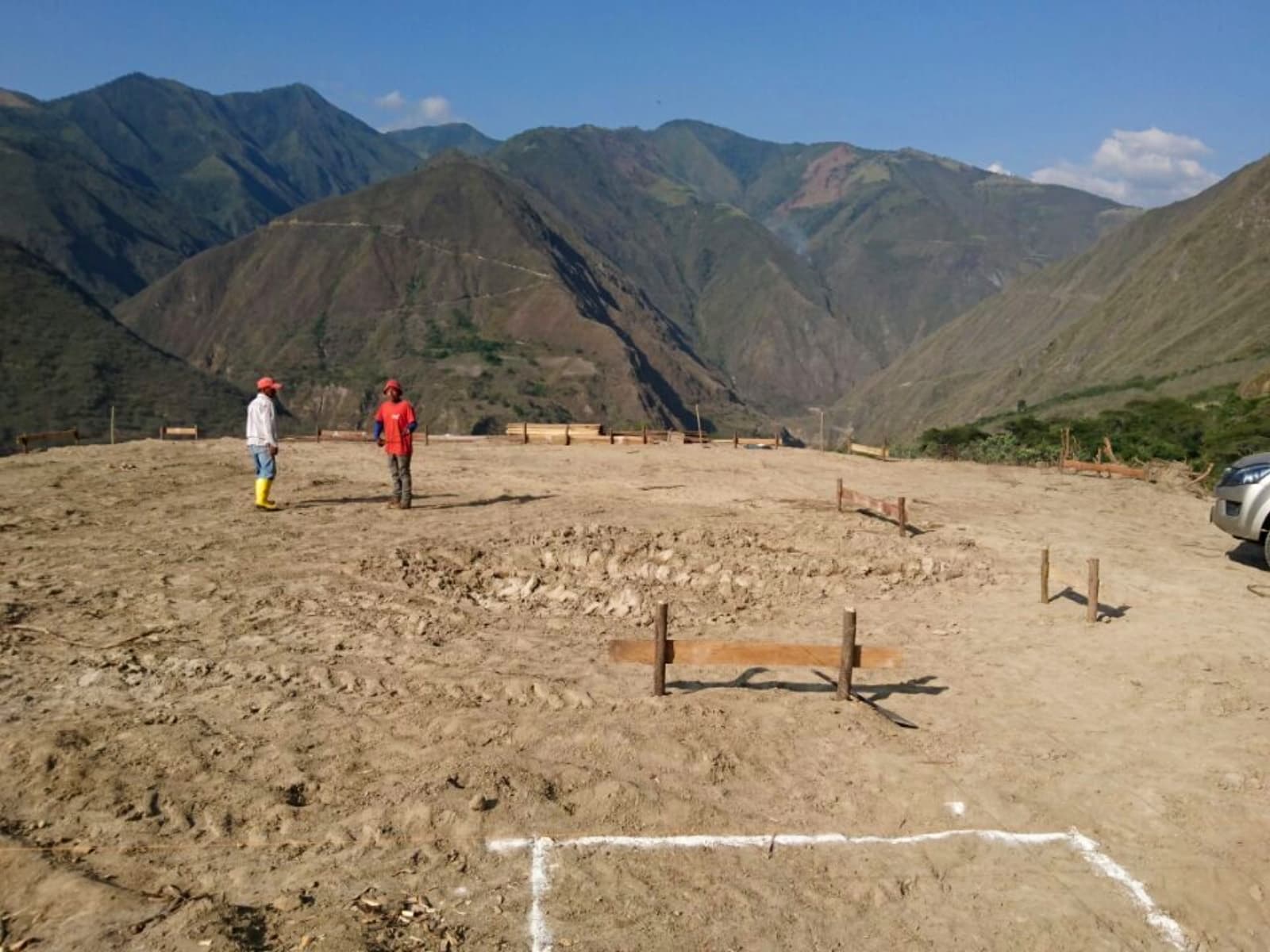 Wide landscape highlight around Mindo